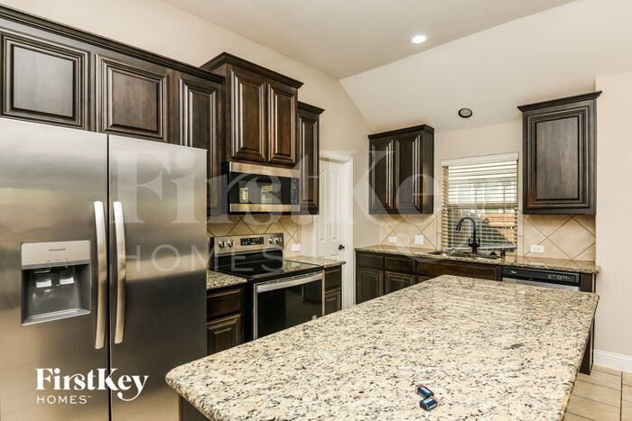 Building Photo - 826 Graham Dr