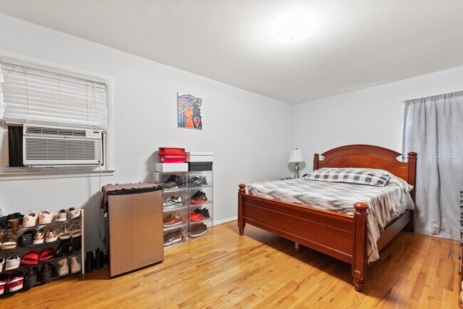 Building Photo - 50 Cottage St