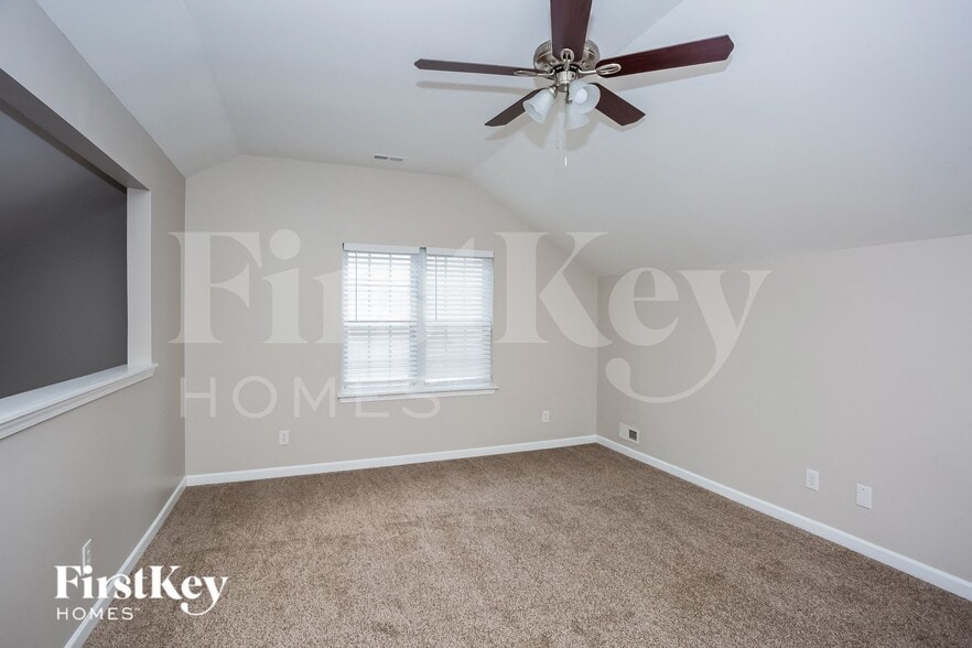 Building Photo - 10311 Fairbourne Ct