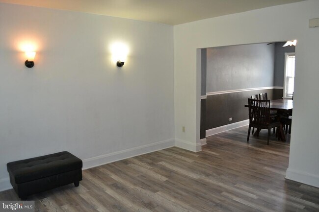 Building Photo - 5153 Frederick Ave