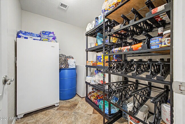 Building Photo - 4203 E Los Altos Rd