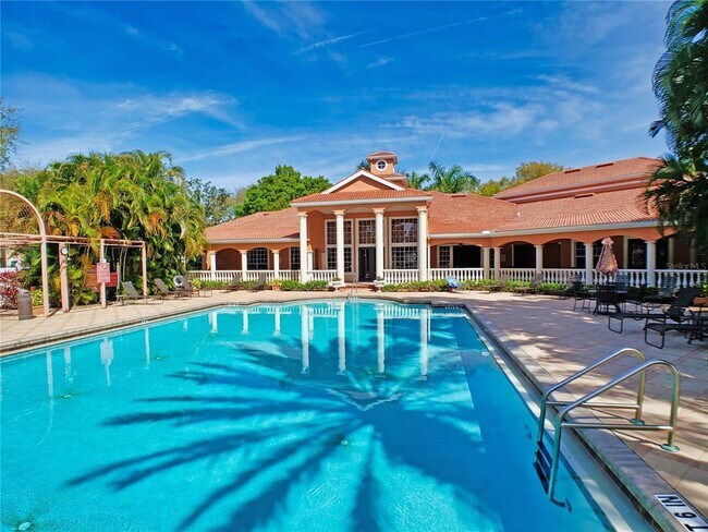 Building Photo - 4122 Central Sarasota Pkwy