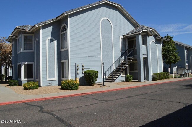 Building Photo - 2910 W Marconi Ave