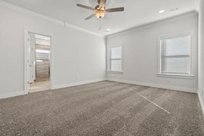 Building Photo - 1124 Laux Ln