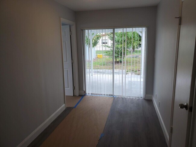 Building Photo - 516 NW 53rd St