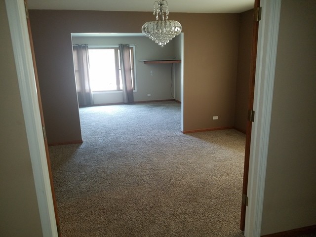 Building Photo - 310 Sutherland Ln