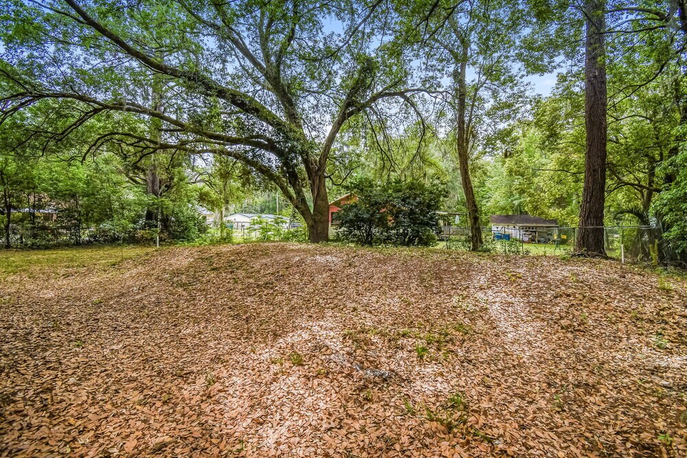 Building Photo - 2240 Grand St