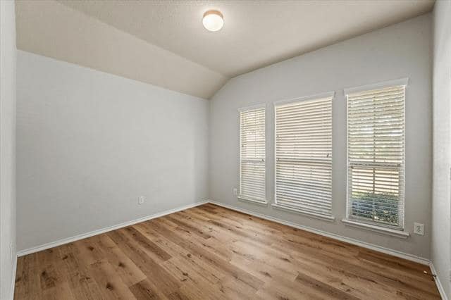 Building Photo - 1005 Meadow Green Ct