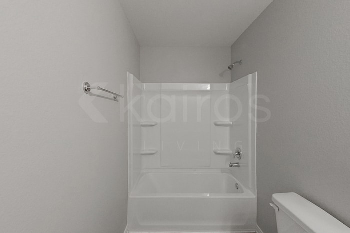 Building Photo - 15569 Briar Forest Dr