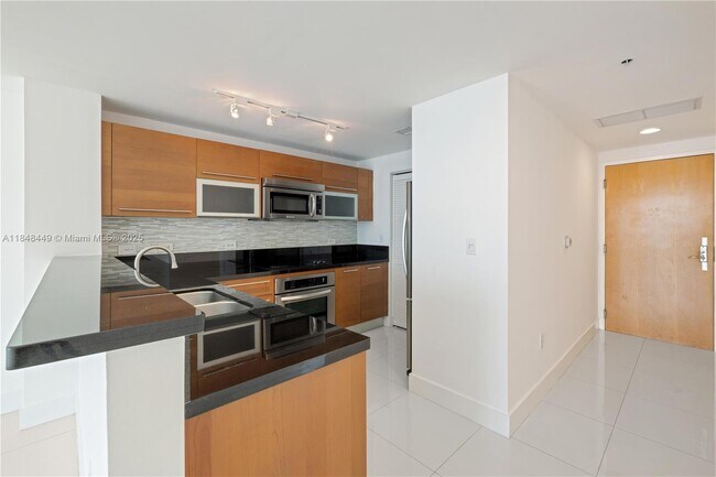 Building Photo - 244 Biscayne Blvd