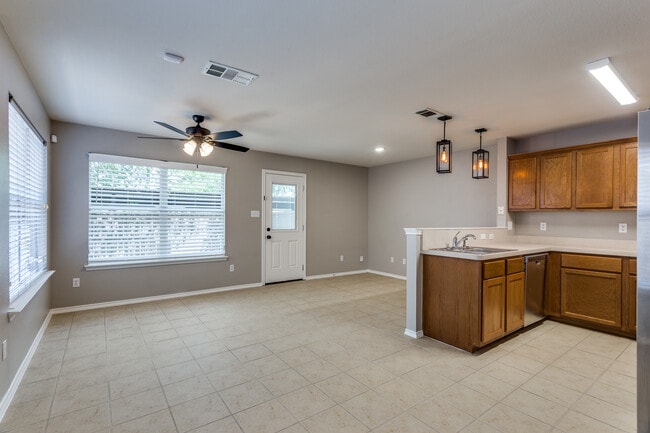 Building Photo - 3127 Lubbock Ave