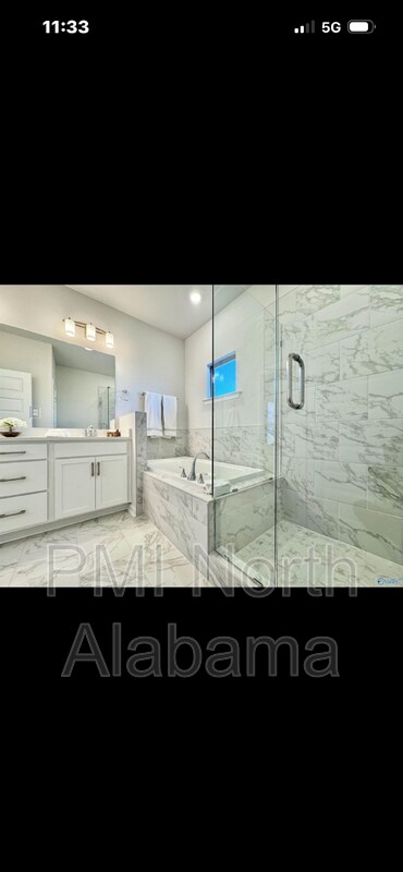 Building Photo - 204 Cobbdale Park Dr