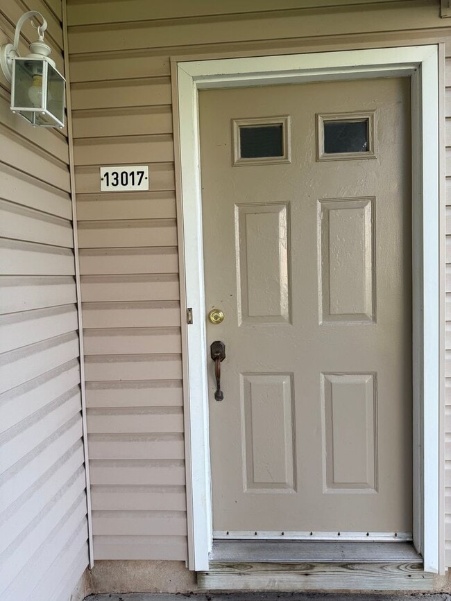 Building Photo - 2 Bed 2 Bath Condo in Council Rock School ...