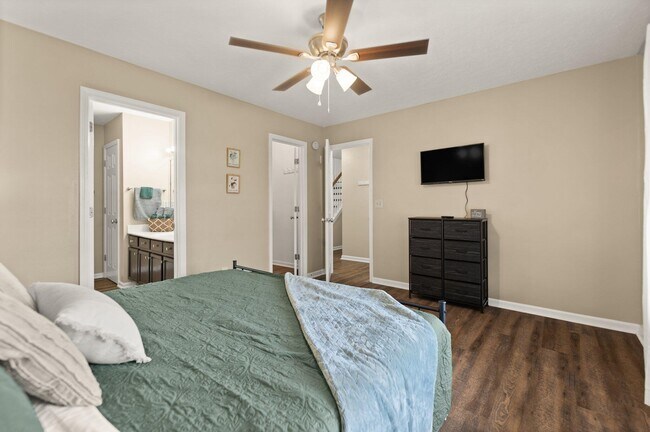 Building Photo - 1409 Pleasant Ridge Dr