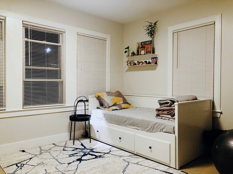 Bedroom 3 - 47 Governor Winthrop Rd