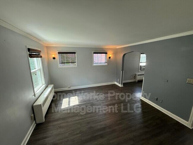Building Photo - 125 Cherrydell Rd