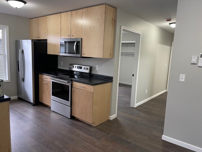 Building Photo - 995 Madison Ave