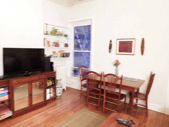 Building Photo - 2832 N Calvert St