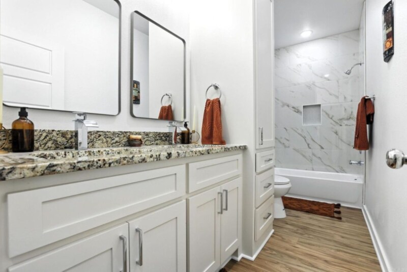 Building Photo - 1418 S Martin St