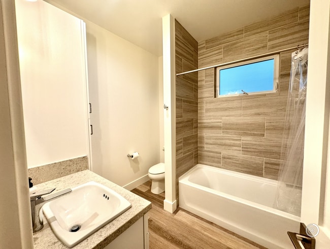 Building Photo - 269 Na Mahoe St