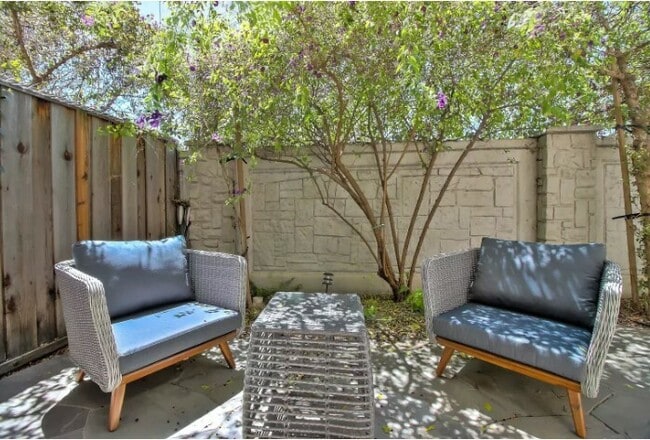Building Photo - 2731 Montavo Pl