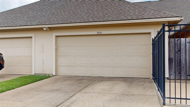 Building Photo - 3805 Silverthorne Ln