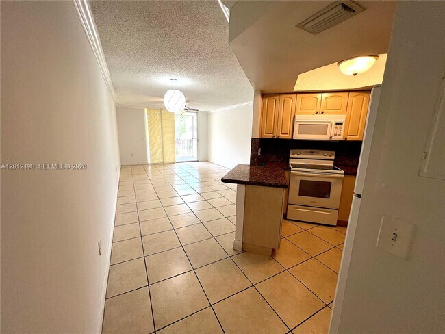 Building Photo - 8373 Lake Dr