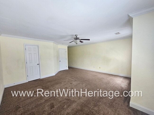 Building Photo - Gorgeous 3Bd / 2Ba Immaculate Townhome / U...