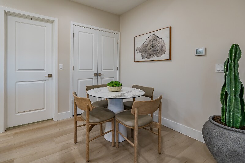 Building Photo - 2803 E River Rd