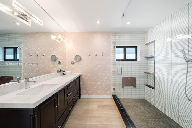 Building Photo - 114 5th Dilido Terrace