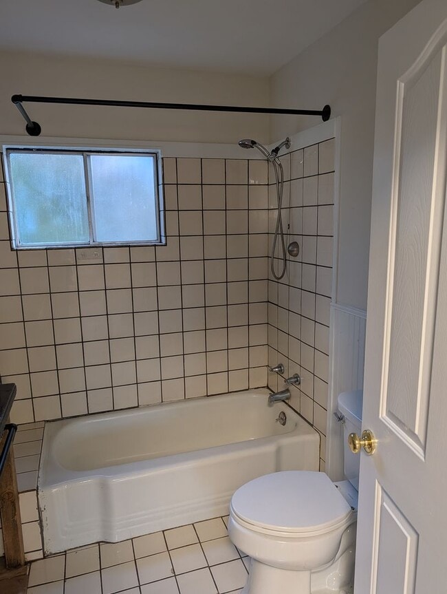 Building Photo - 3433 Willow St