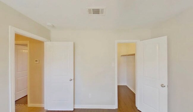 Building Photo - Stylish 3-Bedroom Residence Perfect for Family Living