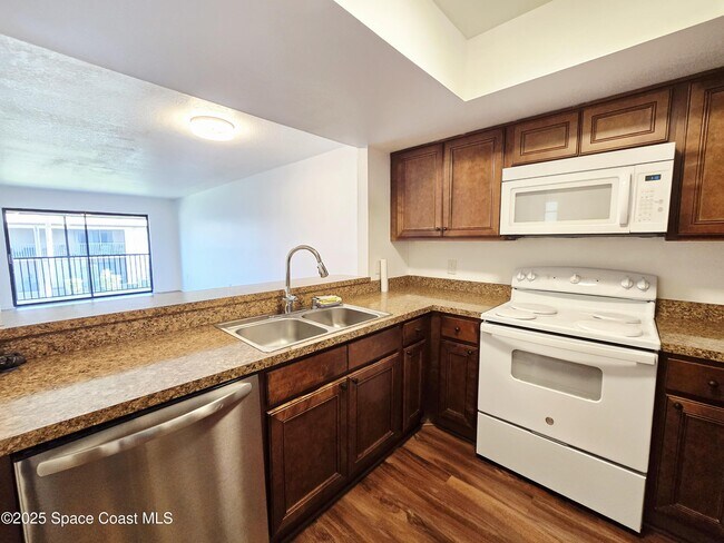 Building Photo - 1079 Ellen Ct