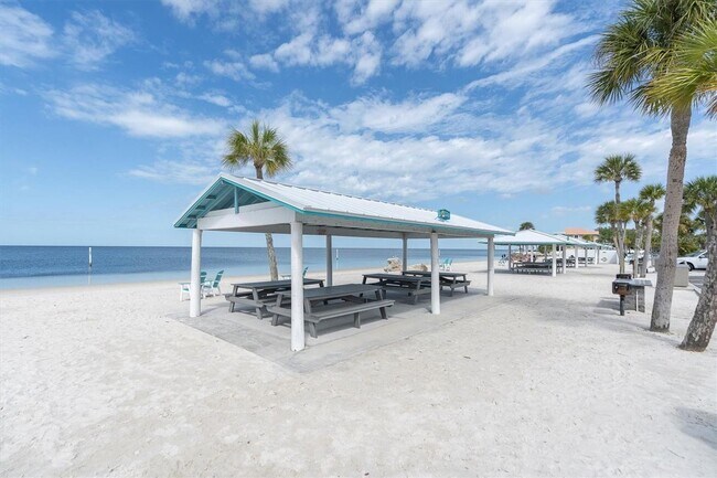Building Photo - Beautiful Gulf Harbor Villa