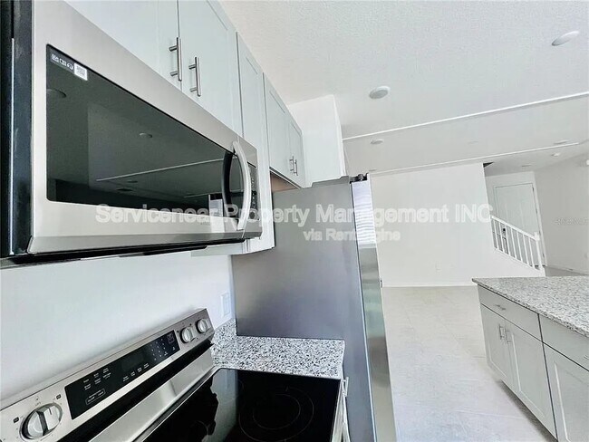 Building Photo - 34152 Cinder Way