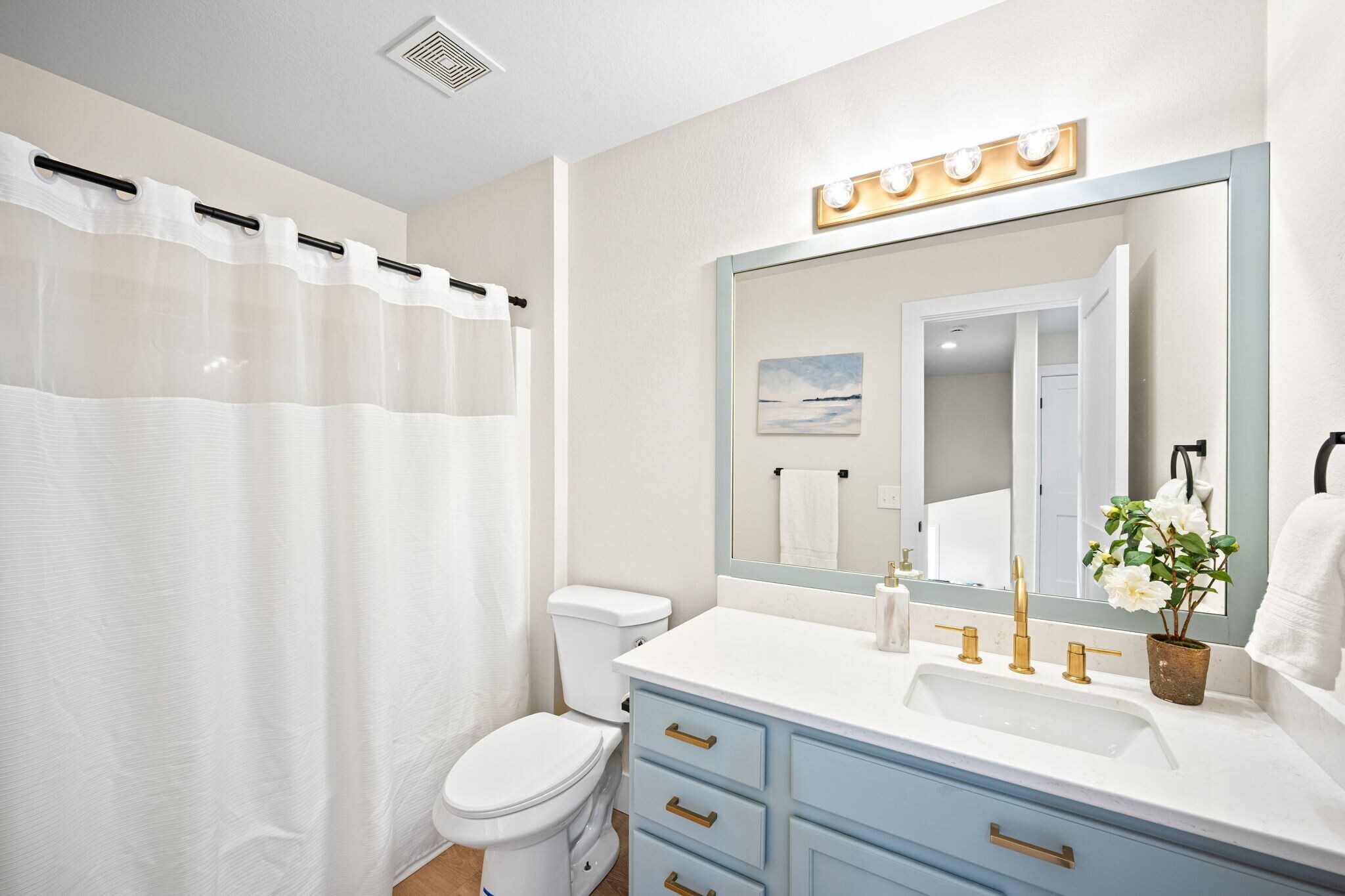 Building Photo - 1721 Northshore Dr