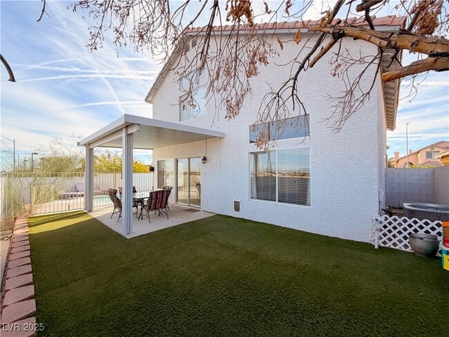 Building Photo - 7956 Tradition Springs Ct