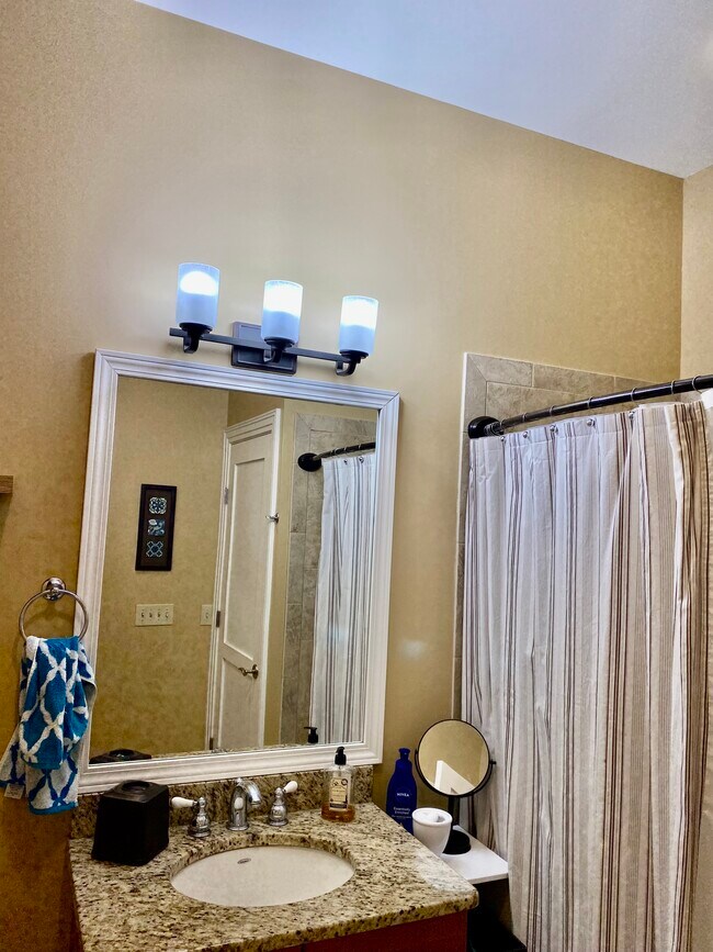 Building Photo - 30 Whistler Ct