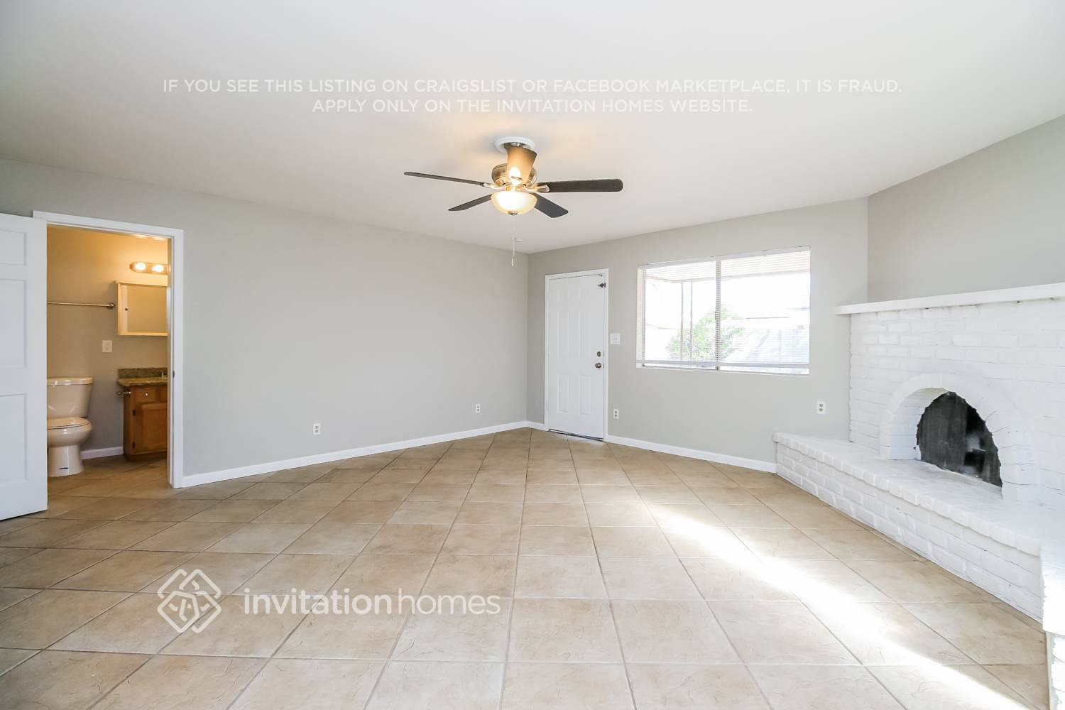 Building Photo - 2124 W Del Oro Cir