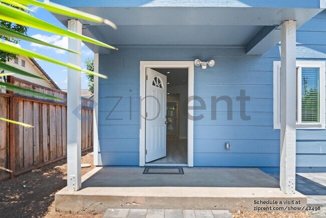 Building Photo - 1151 Francine Ct