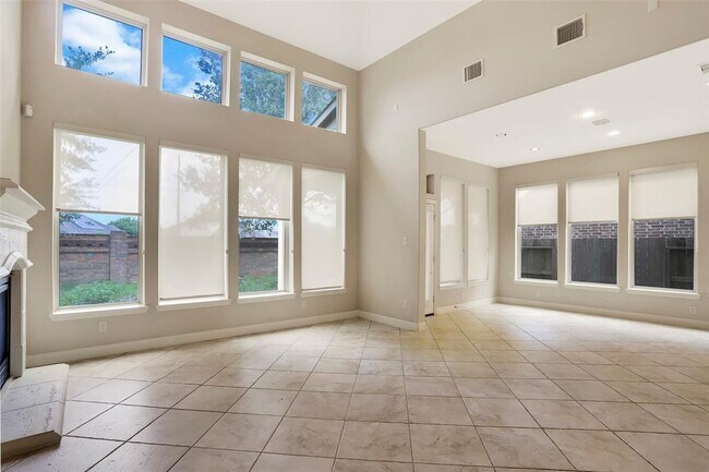 Building Photo - 27623 Dalton Bluff Ct