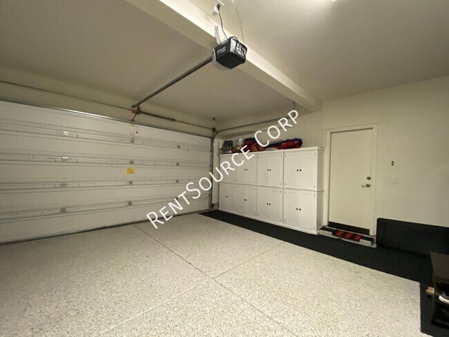 Building Photo - 28408 Camino Del Arte Dr