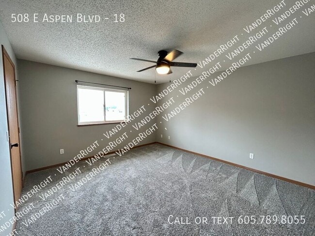Building Photo - 508 E Aspen Blvd