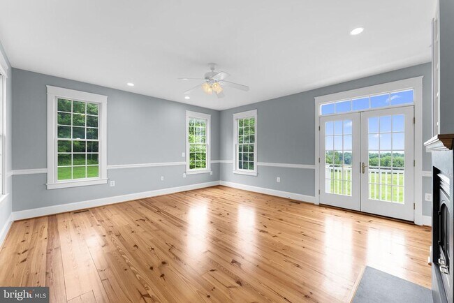 Building Photo - 16250 Short Hill Rd