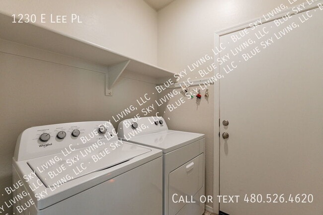 Building Photo - 1230 E Lee Pl