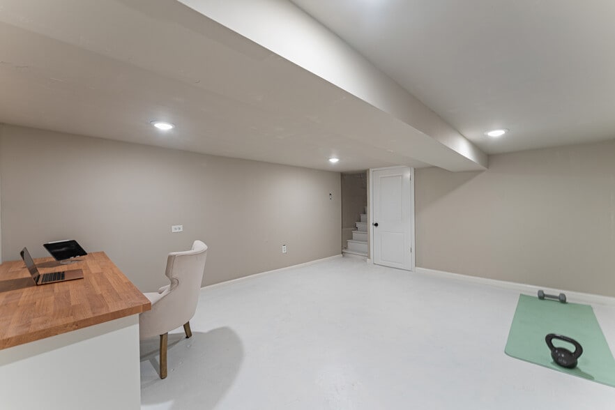 Bonus - 411 W Cuthbert Blvd