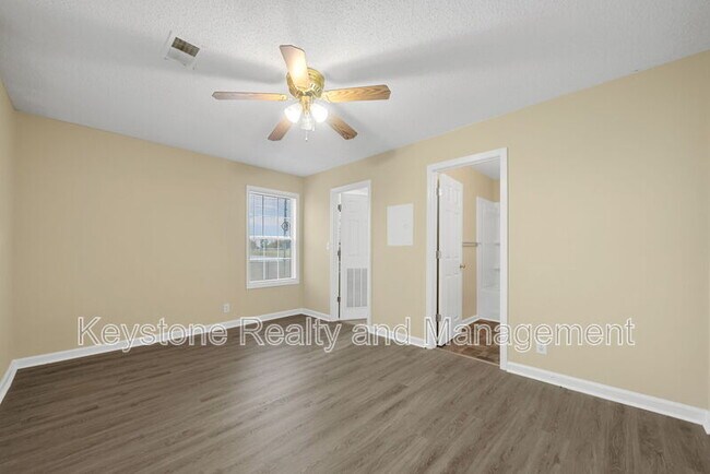 Building Photo - 119 Mace Ln