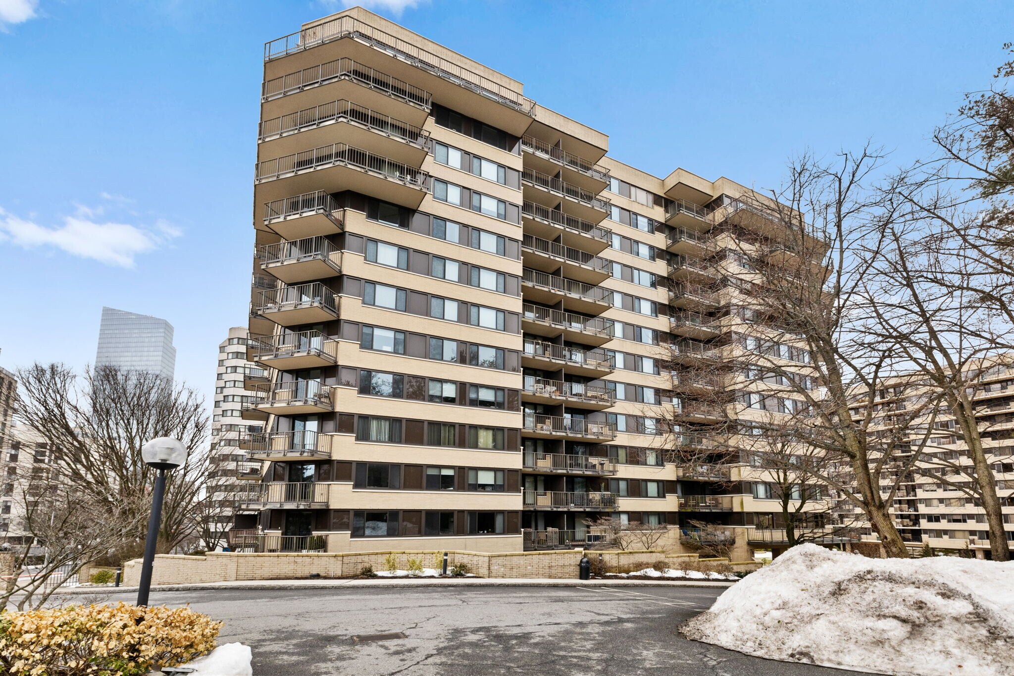 Building Photo - 25 Rockledge Ave