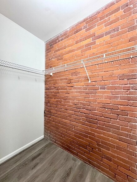 Building Photo - 4 Bishop St