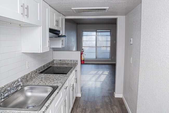 Building Photo - 101 S Allen-Genoa Rd